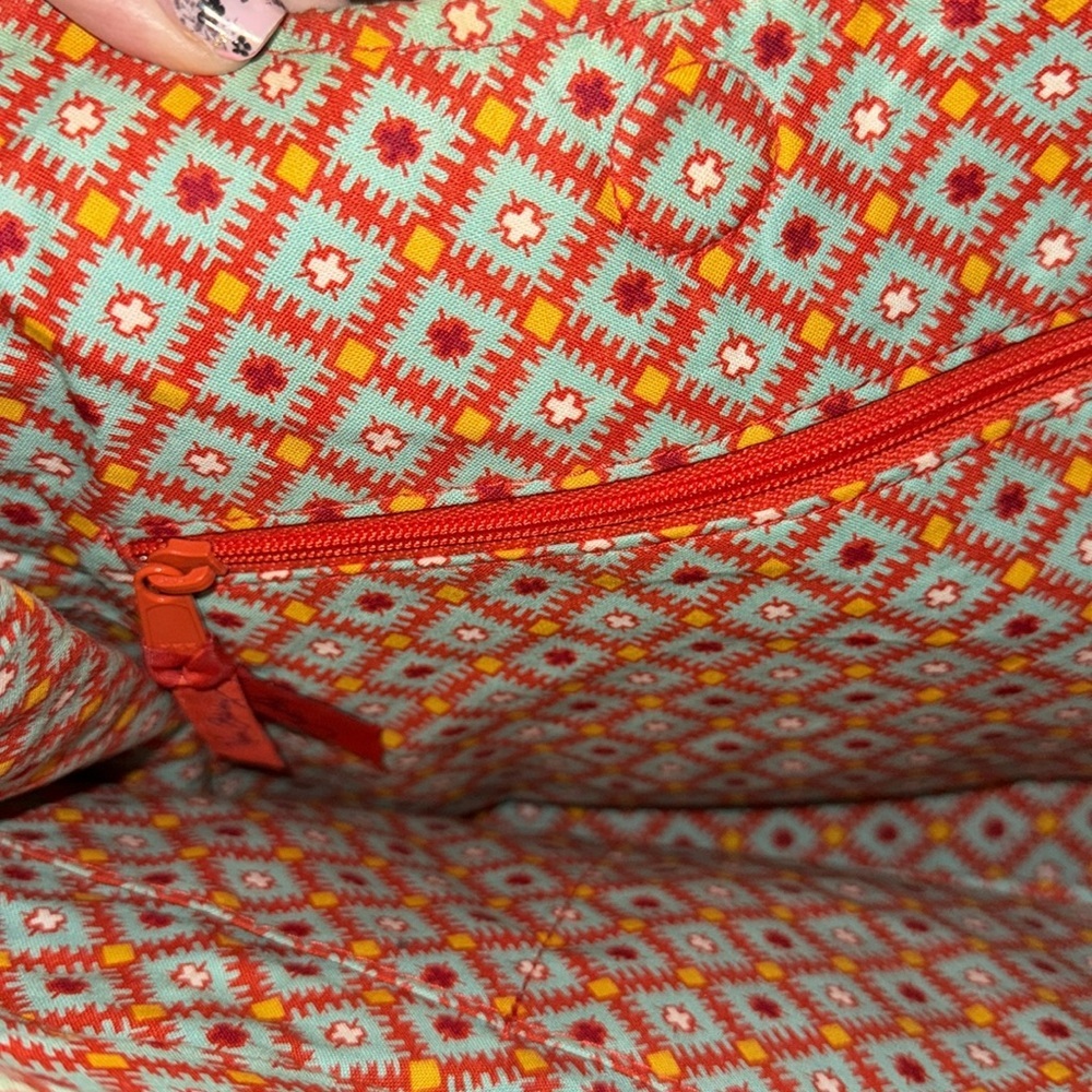 EUC Vintage Vera Bradley paprika medallion print large shoulder bag. - Picture 8 of 9